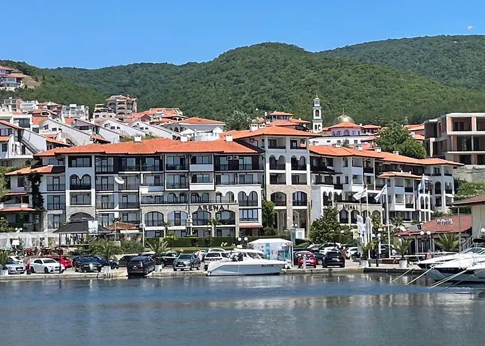 Marina Dinevi View * Szveti Vlasz